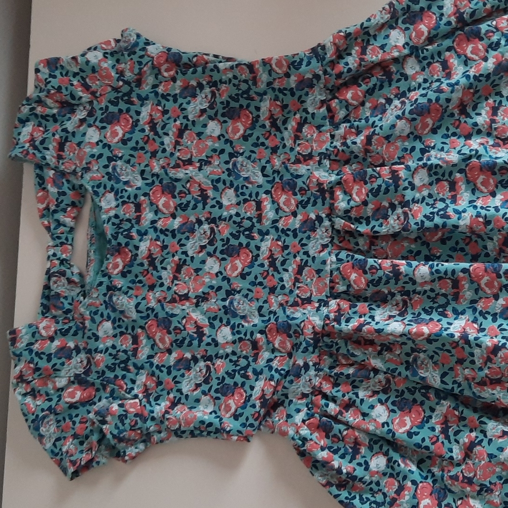 Dress - Picture 3 of 4